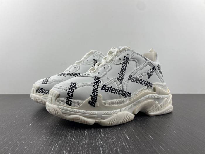 BLCG Sneaker Triple.s.524039 W2FAB9010