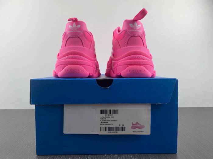 BLCG Sneaker Triple.s.524039 W2FAB9019