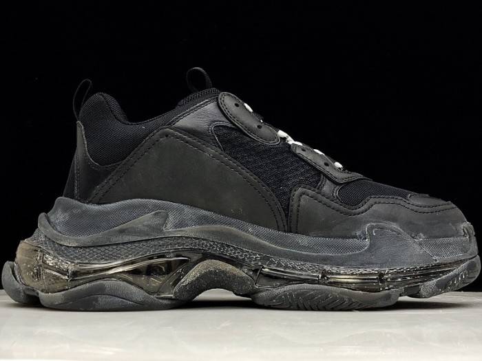 BLCG Sneaker Triple.s.Gomma “Black” 541624 W0901 1000