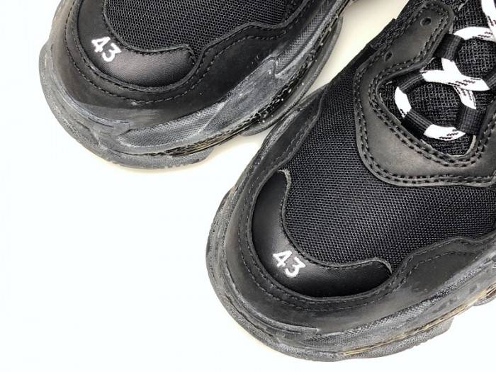 BLCG Sneaker Triple.s.Gomma “Black” 541624 W0901 1000