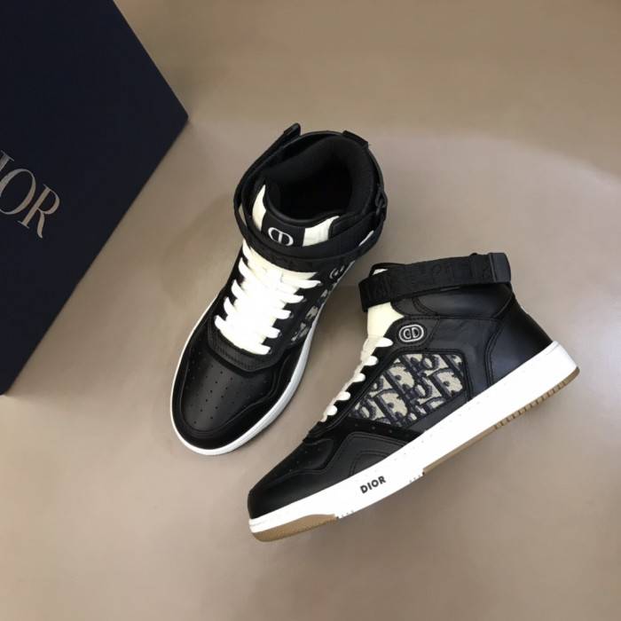 D10R B27 SNEAKER