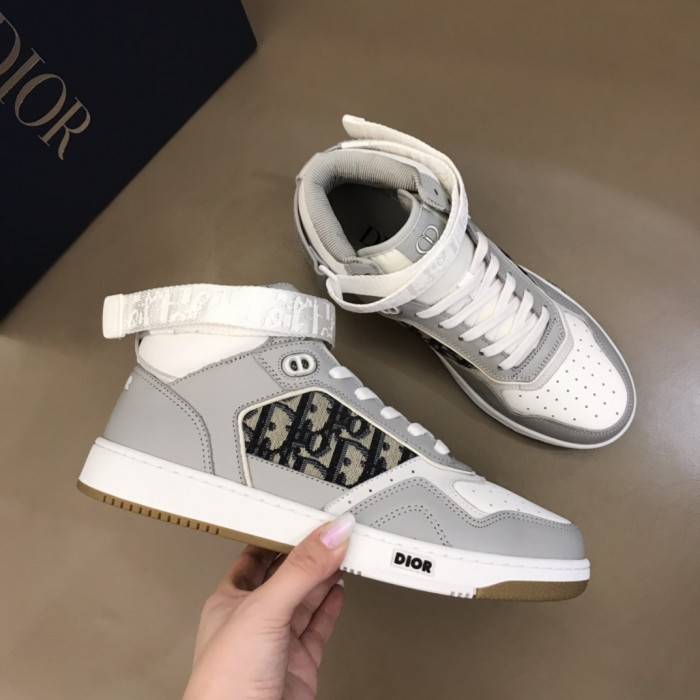 D10R B27 SNEAKER
