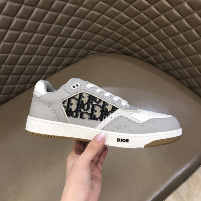 D10R B27 SNEAKER