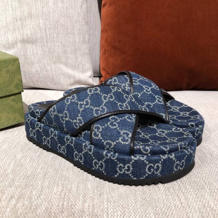 GUCC SLIPPERS