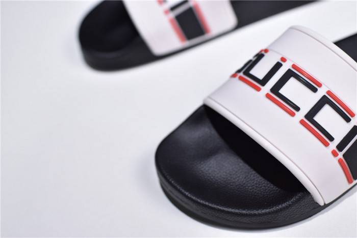 GUCC SLIPPERS