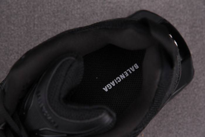 Ba*len*cia*ga x-pander