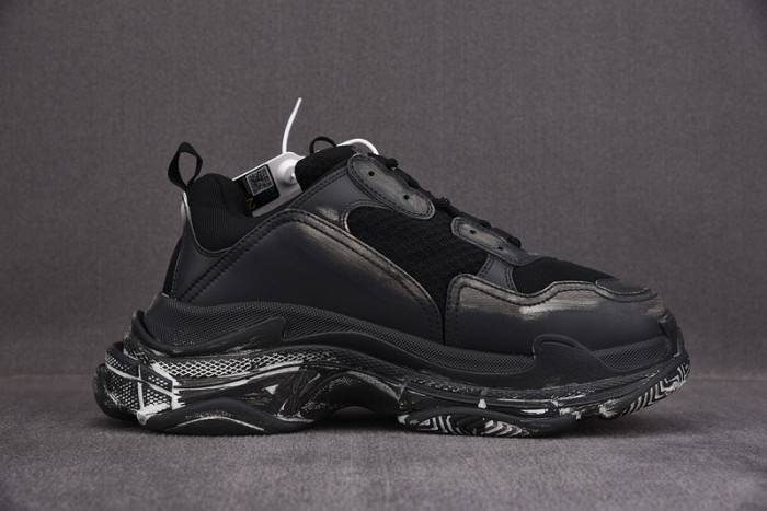 BLCG Sneaker Triple.s.