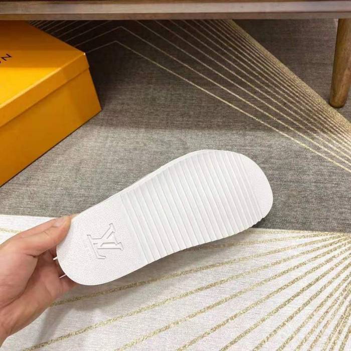 Loui Vuitto SLIPPERS