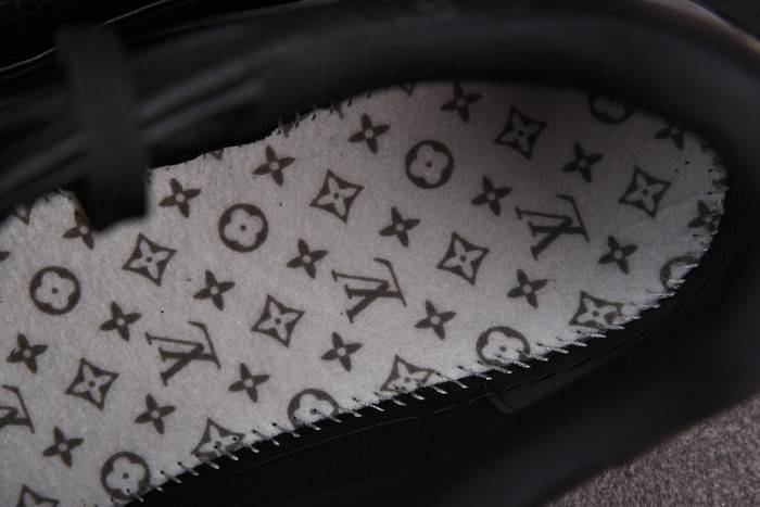 LOUI VUITTO SNEAKER