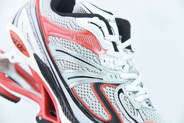 Ba*len*cia*ga x-pander