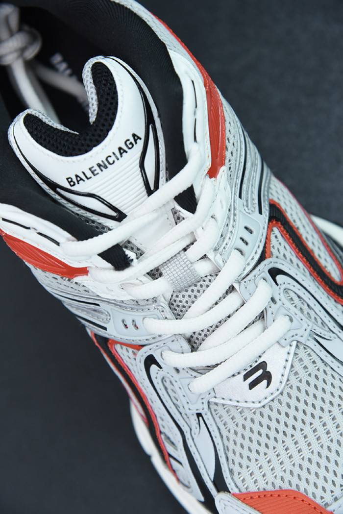 Ba*len*cia*ga x-pander