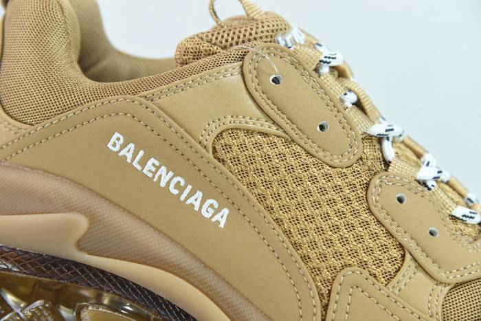 BLCG Sneaker Triple.s.