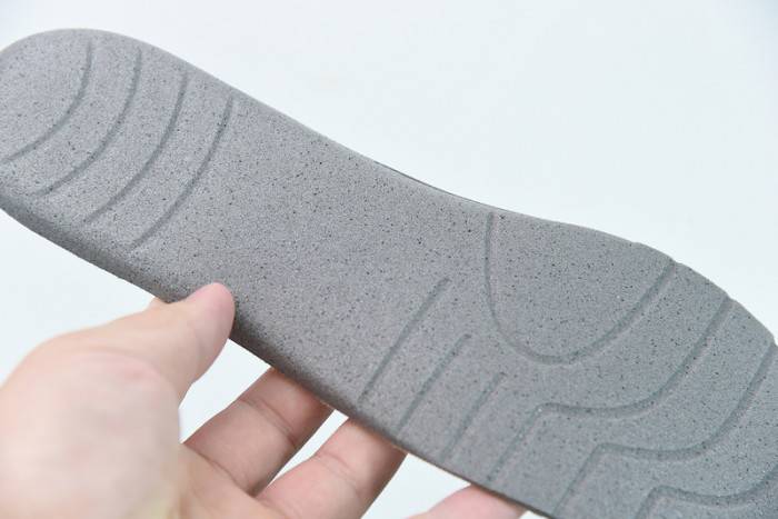 BLCG Sneaker Triple.s.