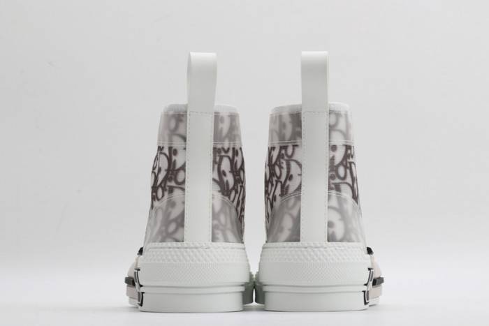 D10R B23 High Top Logo Oblique Sneakers