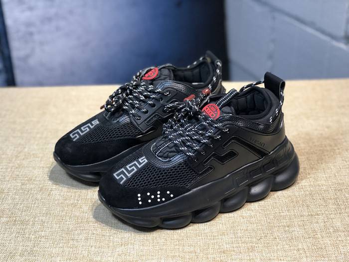 VERS CHAIN REACTION SNEAKERS
