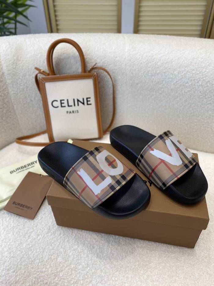BUR_BERRY SLIPPERS