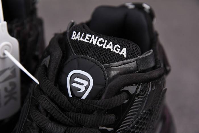 Ba*len*cia*ga -runner