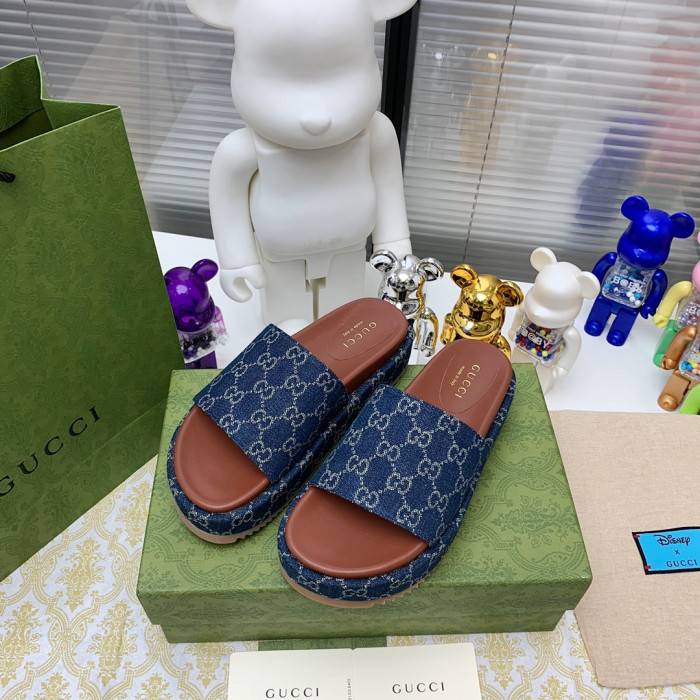 GUCC SLIPPERS