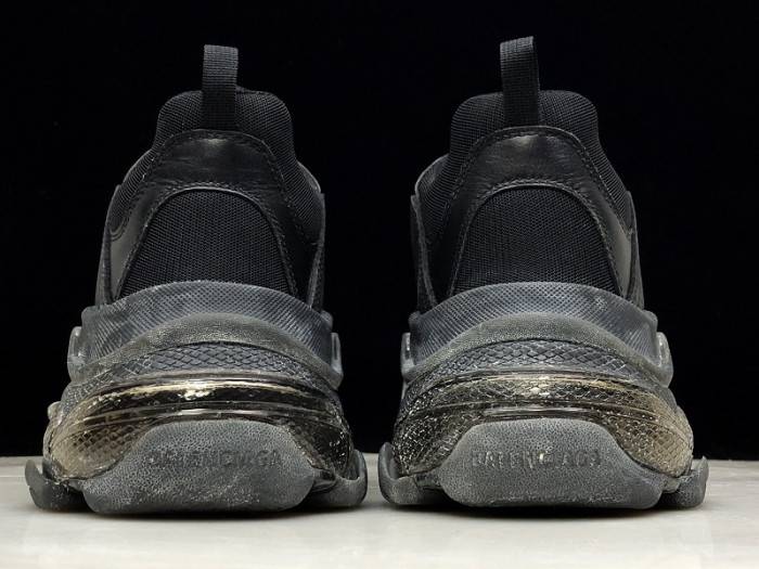 BLCG Sneaker Triple.s.Gomma “Black” 541624 W0901 1000