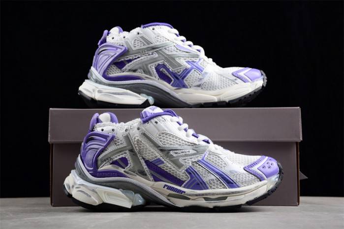 Ba*len*cia*ga -runner