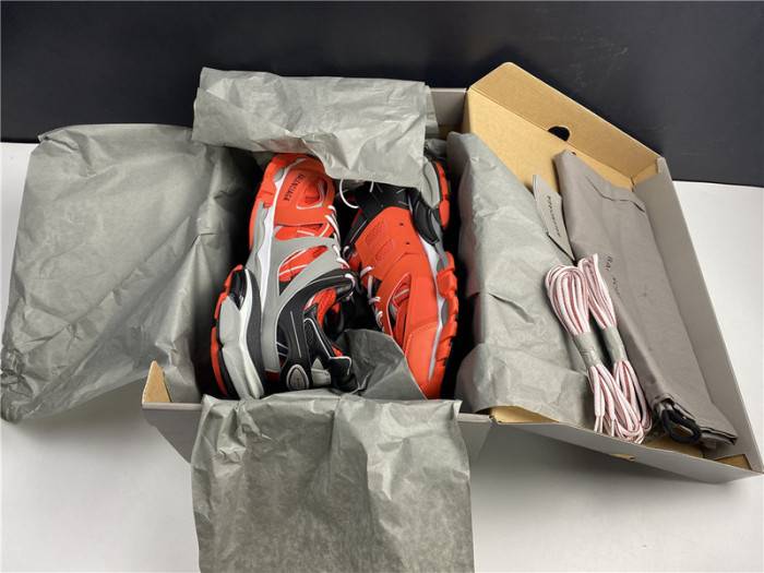 BLCG Track Trainer orange and black 542023-W1GC2-1241