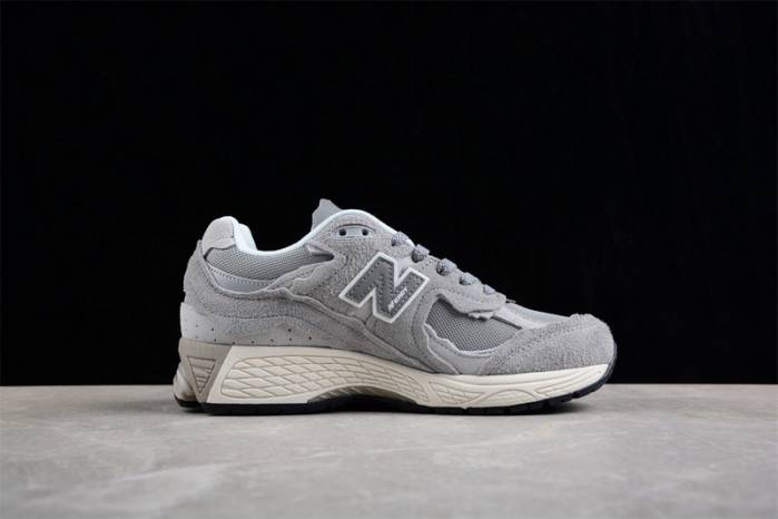New Balance 2002R Protection Pack Grey M2002RDM