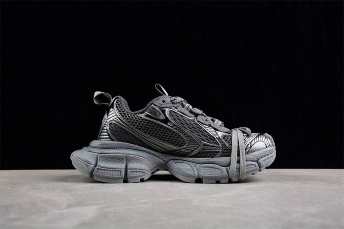 Ba*len*cia*ga phantom sneaker w2xl10108