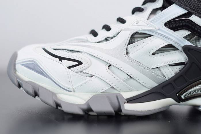 BLCG Track.2 black and white 570391 W2GN3 1090