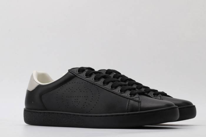 GUCC Ace Embroidered Low-Top Sneaker 431942A38G09064