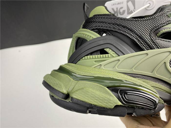 BLCG Track.2 black and green 568614 W3AE1 2311