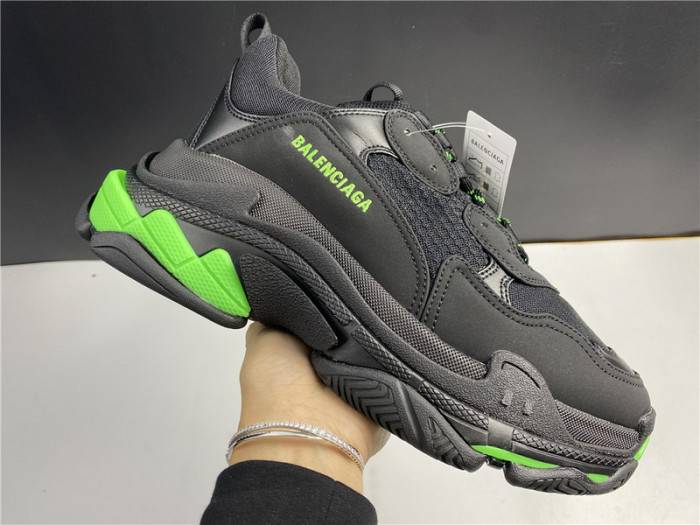 BLCG Sneaker Triple.s.Gomma black and green 524039-W2PW1-4881