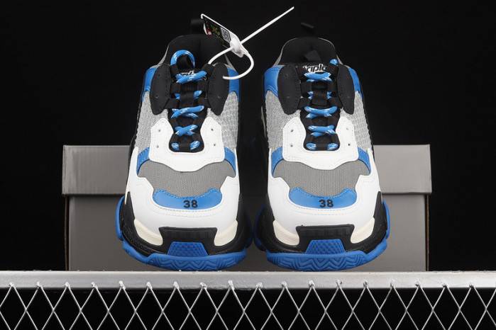 BLCG Sneaker Triple.s.