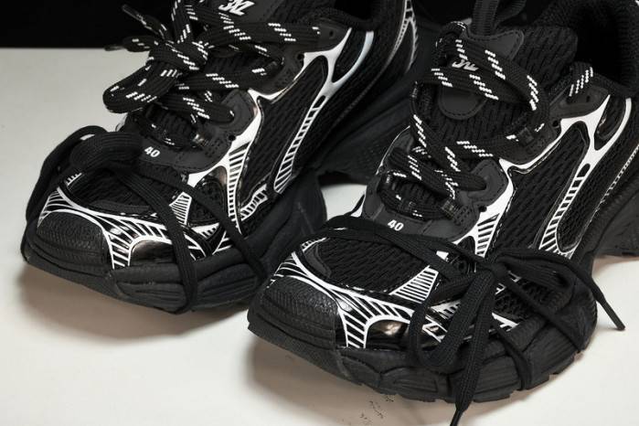 Ba*len*cia*ga 3xl blackw3xl1-1090