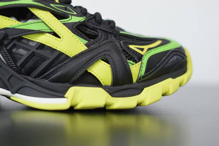 BLCG Track.2 black fluorescent and yellow 570391 W2GN3 1022