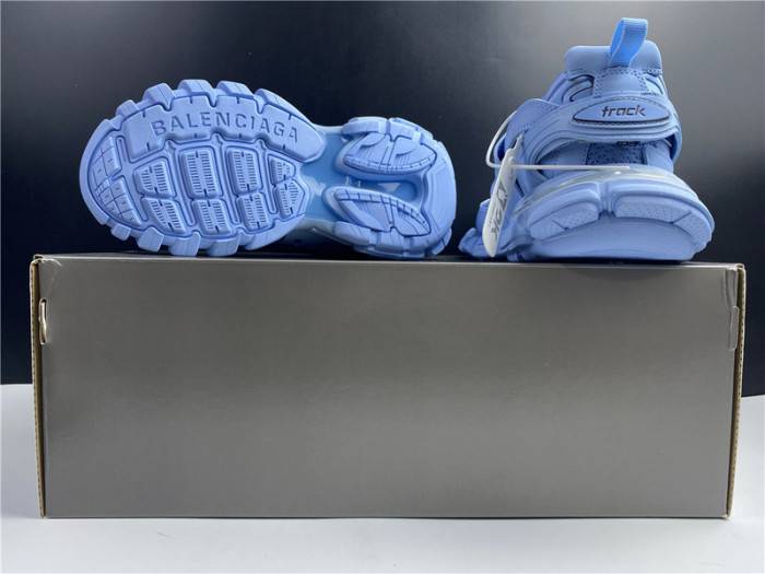 BLCG Track Trainer light blue lighted 542023-W2LA1-4800