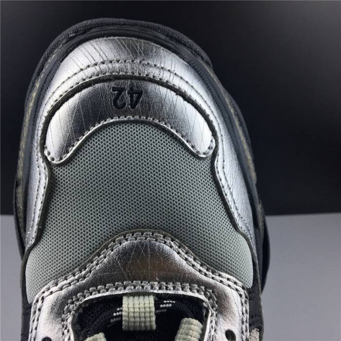 BLCG TRIPLE TRAINER ‘GRAY SILVER‘ 541624 W09E1 7320