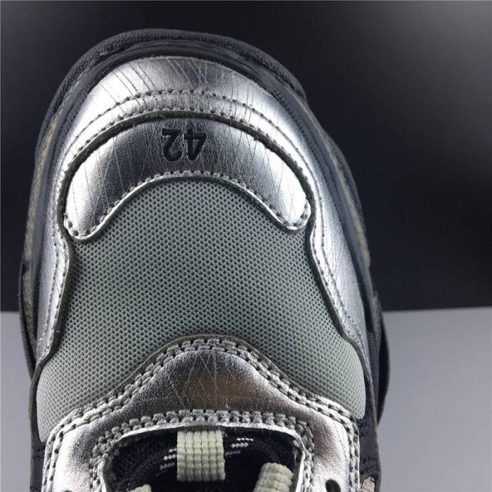 BLCG TRIPLE TRAINER ‘GRAY SILVER‘ 541624 W09E1 7320