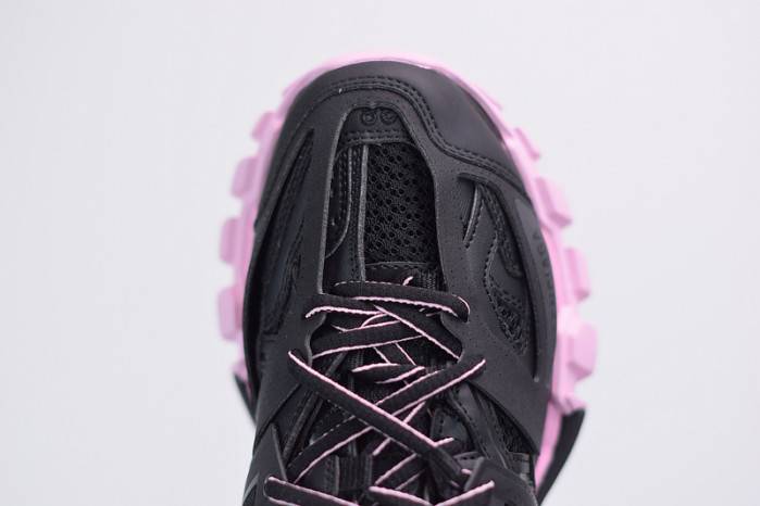BLCG Track Trainer pink and black 542436 W3AC1 1050