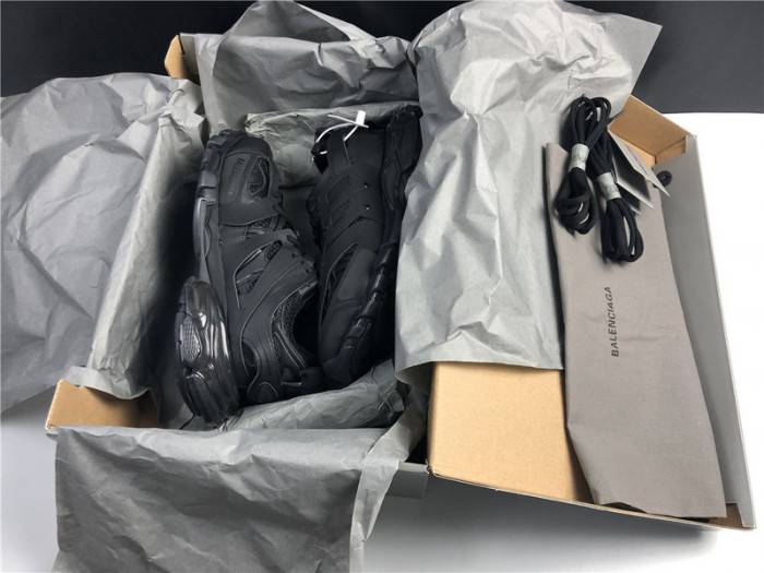 BLCG Track Trainer Black 542023 W3GB1 7302