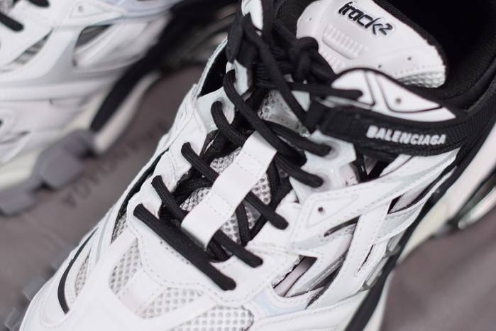 BLCG Track.2 black and white 570391 W2GN3 1090