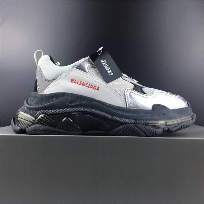 BLCG TRIPLE TRAINER ‘GRAY SILVER‘ 541624 W09E1 7320