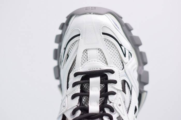 BLCG Track.2 black and white 570391 W2GN3 1090