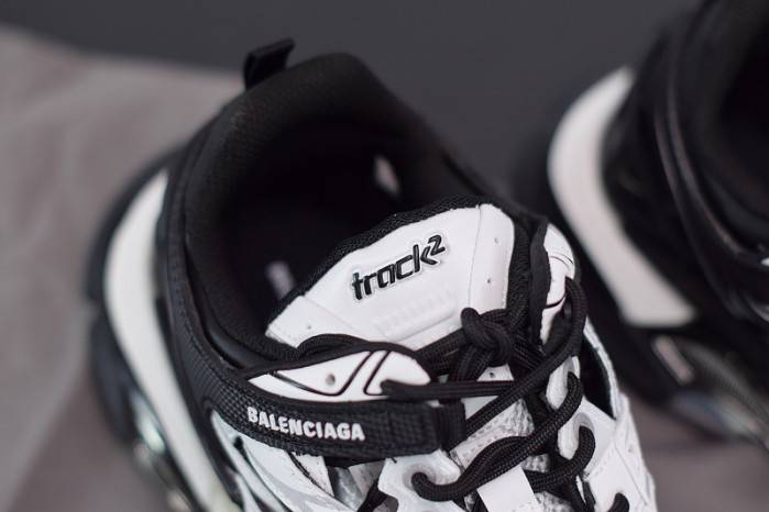 BLCG Track.2 black and white 570391 W2GN3 1090