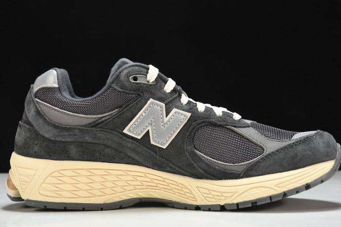 NEW BALANCE Q26 New Balance M2002RHO