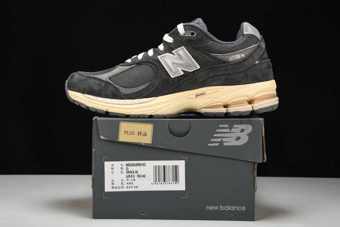 NEW BALANCE Q26 New Balance M2002RHO