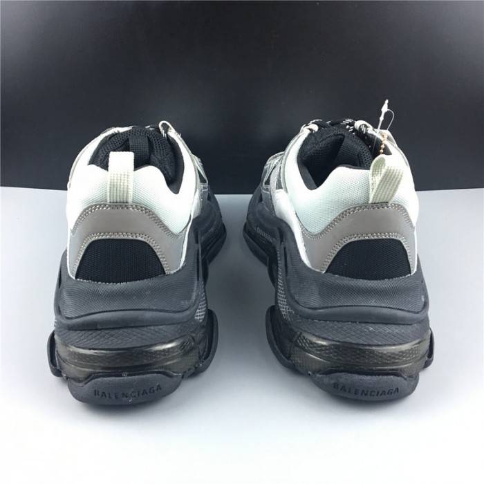 BLCG TRIPLE TRAINER ‘GRAY SILVER‘ 541624 W09E1 7320