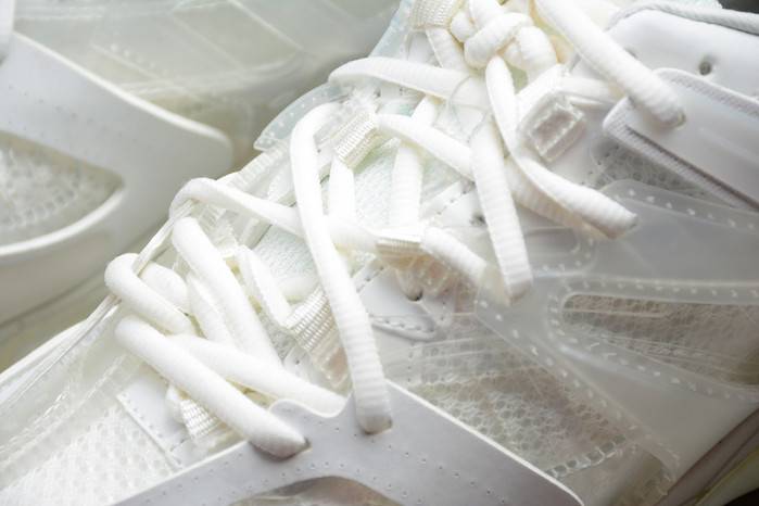 BLCG Track Trainer White 542436 W1GB1 7301