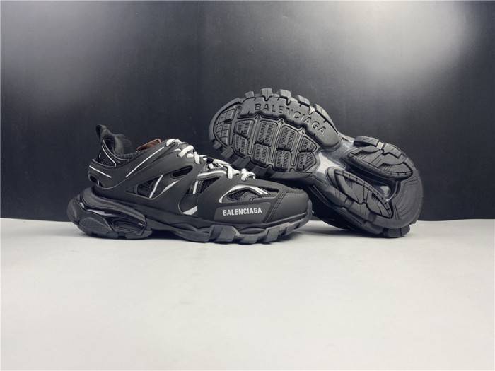 BLCG Track Trainer black 542436-W1G81-2045