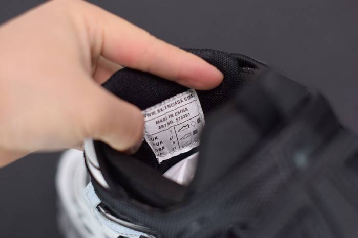 BLCG Track.2 black and white 570391 W2GN3 1090