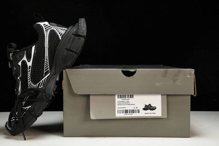 Ba*len*cia*ga 3xl blackw3xl1-1090